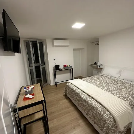 Konukevi Raggio Di Sole 2 3*